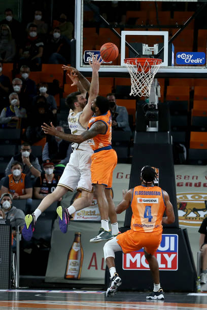 将阵型由4 将阵型由4