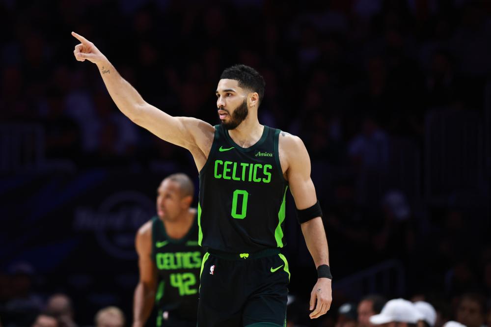 德比战中 德比战中