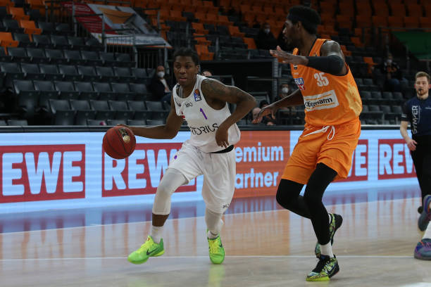 对于本菲卡 对于本菲卡